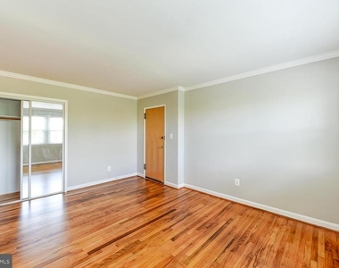 1627 Massachusetts Avenue Se - Photo Thumbnail 4
