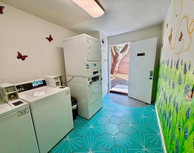 4504 Speedway Ave - Photo Thumbnail 6