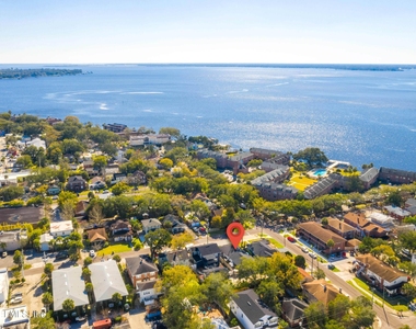 909 Cedar Street - Photo Thumbnail 11