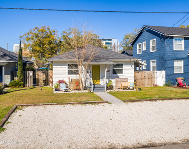 909 Cedar Street - Photo Thumbnail 14