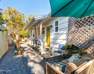 909 Cedar Street - Photo Thumbnail 10