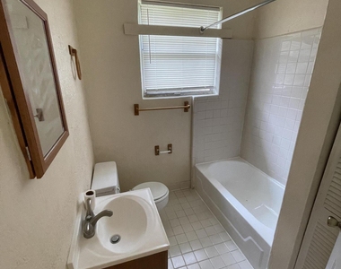 2171 W 40th Street - Photo Thumbnail 6