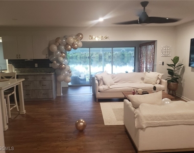 2111 Waylife Court - Photo Thumbnail 4