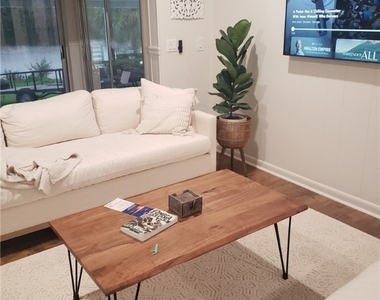 2111 Waylife Court - Photo Thumbnail 6