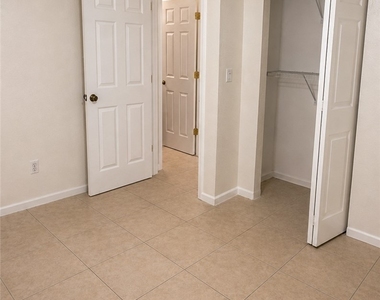 1623 Sw Santa Barbara Place - Photo Thumbnail 6