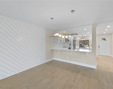 16440 Kelly Cove Drive - Photo Thumbnail 12