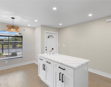 16440 Kelly Cove Drive - Photo Thumbnail 7