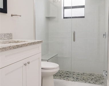 4622 Leonard Boulevard S - Photo Thumbnail 7