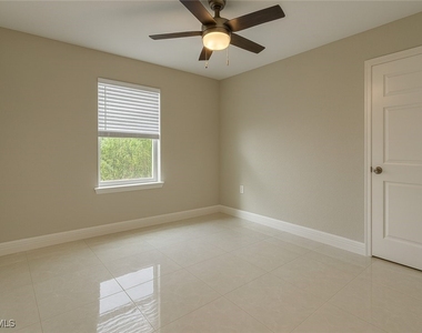 4622 Leonard Boulevard S - Photo Thumbnail 6