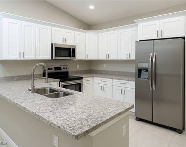 4622 Leonard Boulevard S - Photo Thumbnail 3
