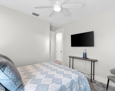734 109th Avenue N - Photo Thumbnail 16
