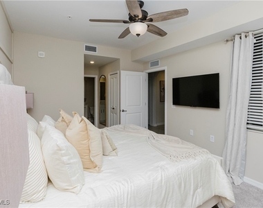 5583 Double Eagle Circle - Photo Thumbnail 10