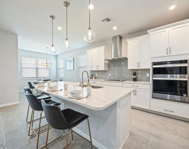 4687 Arboretum Circle - Photo Thumbnail 10