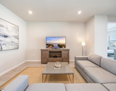 4687 Arboretum Circle - Photo Thumbnail 5