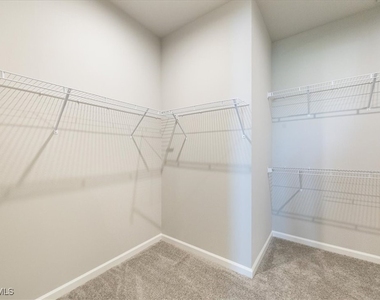 4687 Arboretum Circle - Photo Thumbnail 13