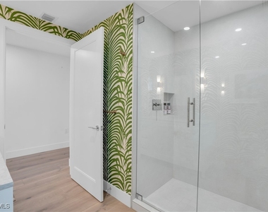 13945 Old Coast Road - Photo Thumbnail 24
