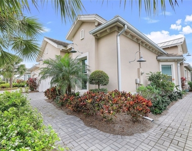 5831 Haiti Drive - Photo Thumbnail 17
