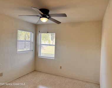 140 Niemira Avenue - Photo Thumbnail 9