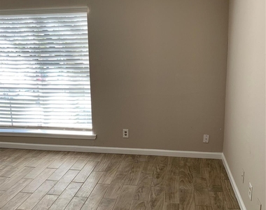 6200 W W Tidwell Road - Photo Thumbnail 8