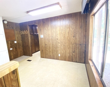 14662 Brooks - Photo Thumbnail 9
