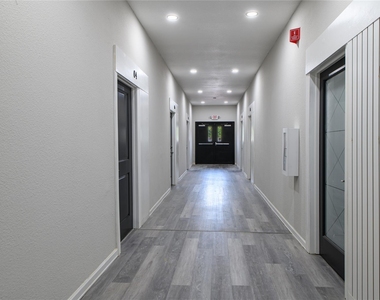 4705 Lyons Avenue - Photo Thumbnail 8