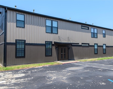 4705 Lyons Avenue - Photo Thumbnail 13