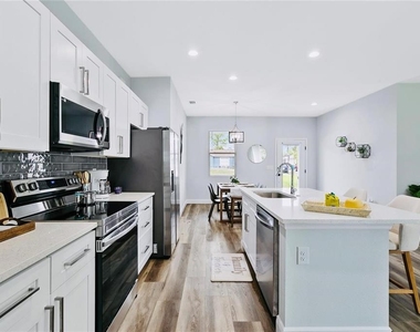 189 Statler Street - Photo Thumbnail 10