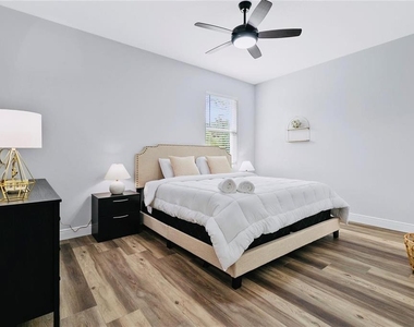 16451 Strauss Avenue - Photo Thumbnail 26