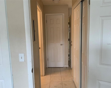 233 Red Maple Place - Photo Thumbnail 9