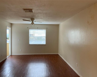 233 Red Maple Place - Photo Thumbnail 12