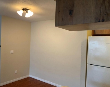 233 Red Maple Place - Photo Thumbnail 4
