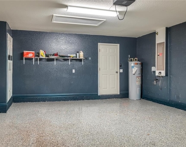 501 Interlock Street - Photo Thumbnail 33