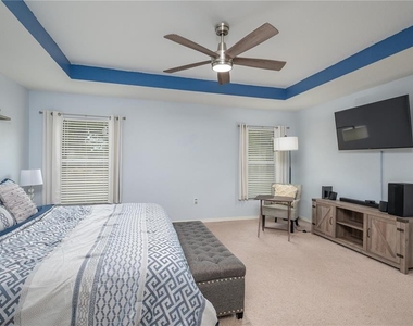 501 Interlock Street - Photo Thumbnail 20