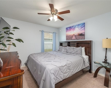501 Interlock Street - Photo Thumbnail 28