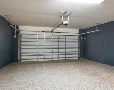 501 Interlock Street - Photo Thumbnail 32