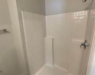 1613 Sail Drive - Photo Thumbnail 21