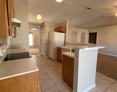 1613 Sail Drive - Photo Thumbnail 9