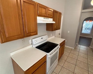 1613 Sail Drive - Photo Thumbnail 11