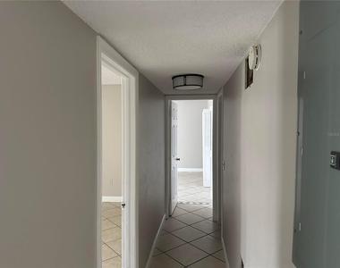 904 Lake Destiny Road - Photo Thumbnail 13