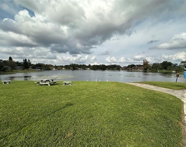 904 Lake Destiny Road - Photo Thumbnail 20