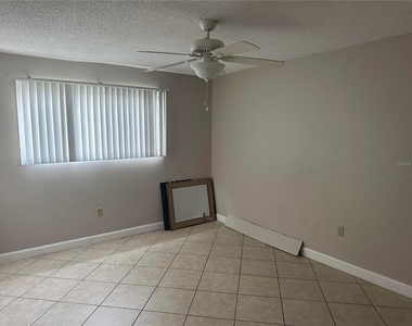 904 Lake Destiny Road - Photo Thumbnail 10
