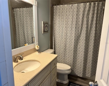 4849 Saxon Drive - Photo Thumbnail 12