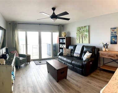 4849 Saxon Drive - Photo Thumbnail 10