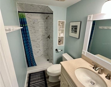 4849 Saxon Drive - Photo Thumbnail 13