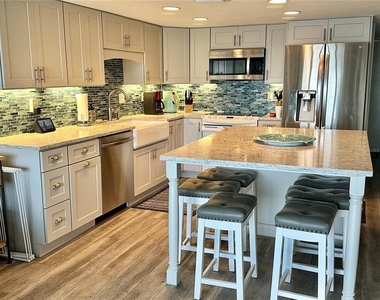 4849 Saxon Drive - Photo Thumbnail 11