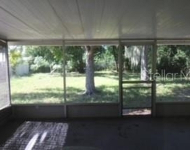905 Marion Drive - Photo Thumbnail 3