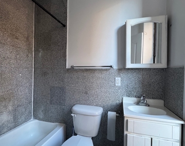 194 Edgecombe Avenue - Photo Thumbnail 3