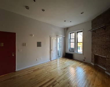 194 Edgecombe Avenue - Photo Thumbnail 9