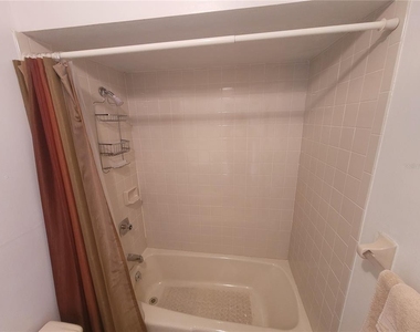 22481 Westchester Boulevard - Photo Thumbnail 17