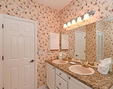 3866 Surrey Court - Photo Thumbnail 28
